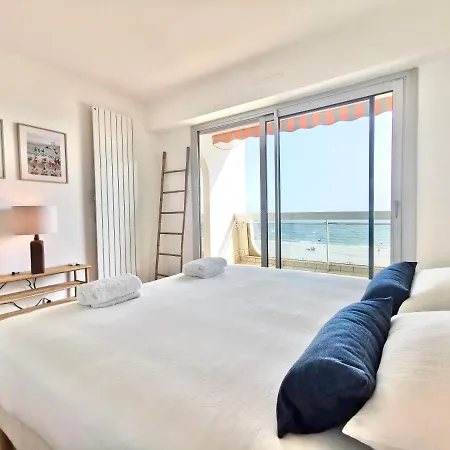 Vue Sur Mer Clara Apartment *
